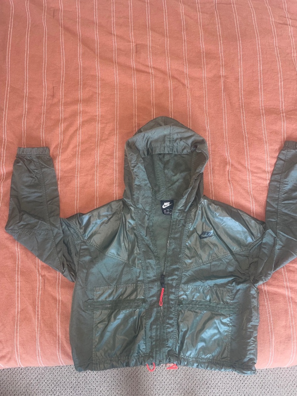 NIKE Hooded Windbreaker Jacket M